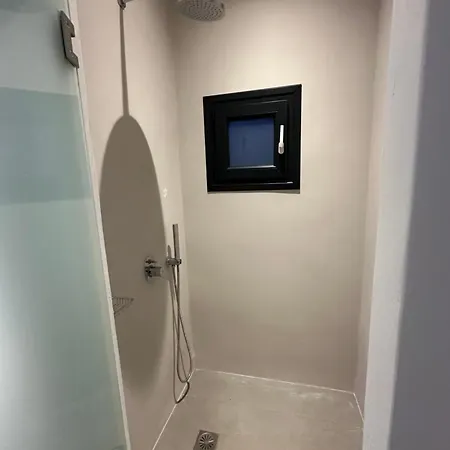 The Coast Apartment Tourlos